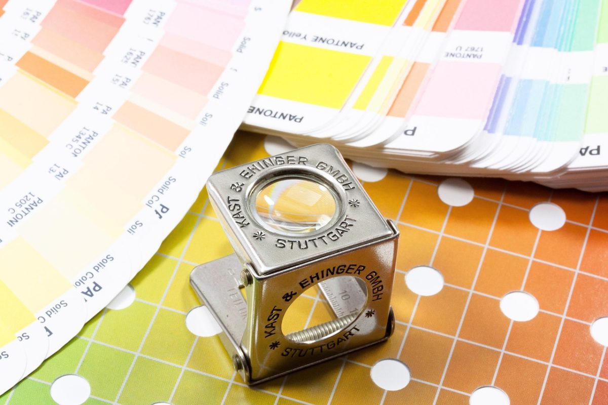 magnifying glass, thread counter, color fan, pantone, printing inks, full tone, grid, four color printing, cmyk, precision, check, pigments, selection, gradient, graphic design, communication, printing house, pantone, printing house, printing house, printing house, printing house, printing house